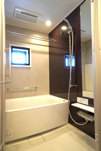 バス・シャワールーム　※写真は同タイプ住戸です。