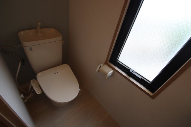 トイレ　別室の参考写真です。※現況優先