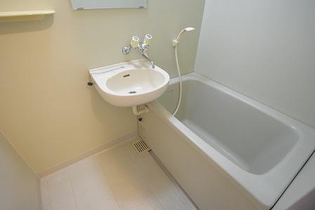 バス・シャワールーム　バス