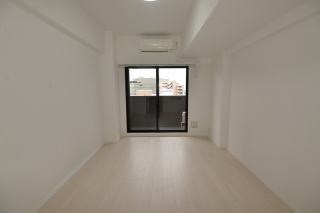 居室・リビング　写真は同マンションの別のお部屋のものです