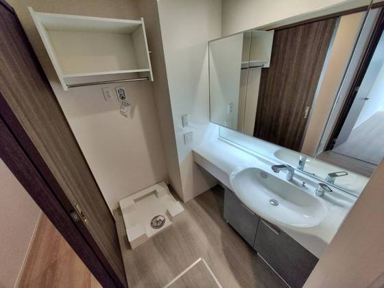 洗面設備　※掲載写真は同マンション別部屋参考写真となります