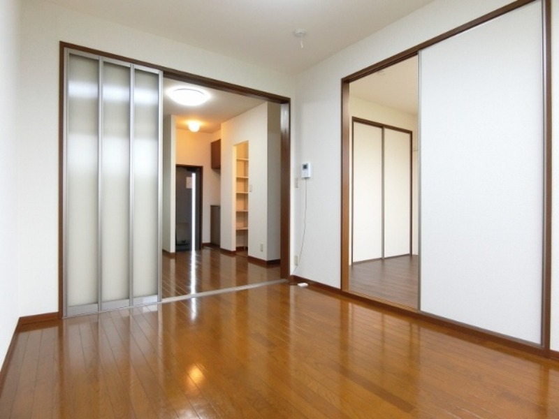 居室・リビング　図面と現状に相違がある場合には現状を優先