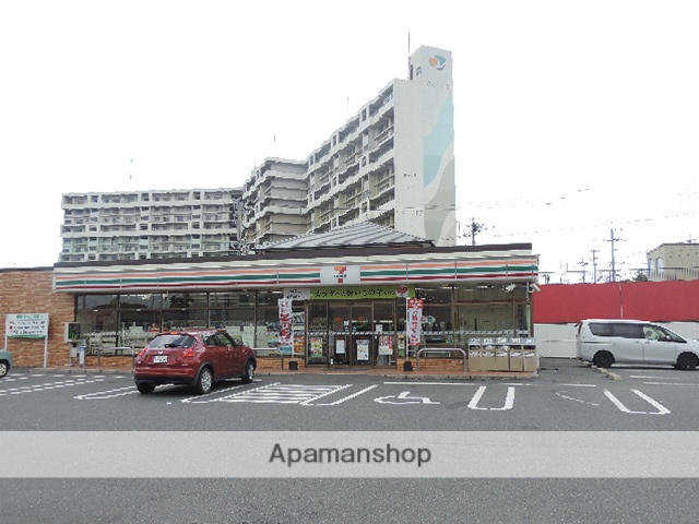 コンビニ　セブンイレブン八幡本城バイパス店（コンビニ）まで201m