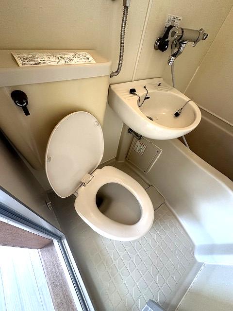 トイレ　トイレ