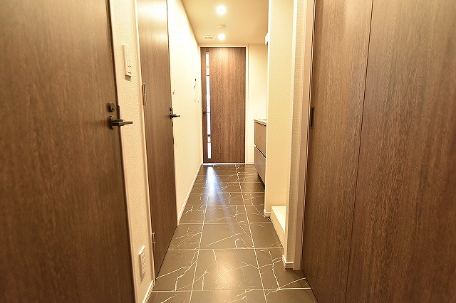 玄関　玄関※別部屋参考写真