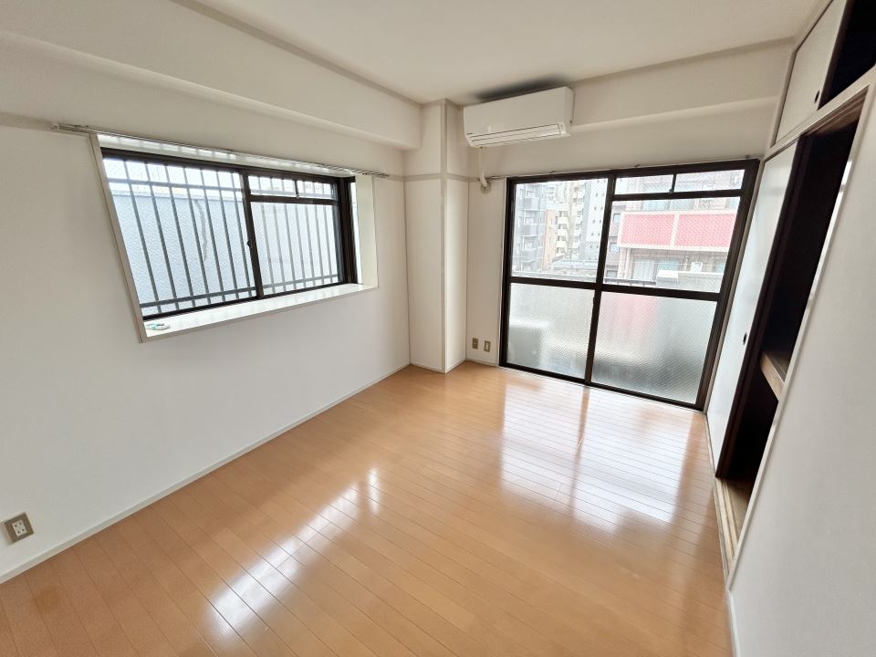 その他部屋・スペース　角部屋で二面採光です！