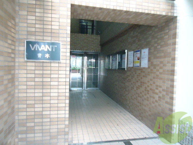 エントランス　綺麗にメンテナンスされてる玄関は気持ちが良いです