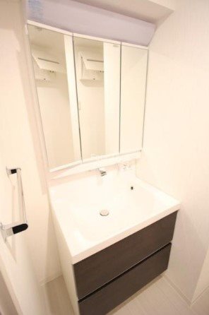 洗面設備　《見学予約受付中》インターネット無料ハイグレードマンション