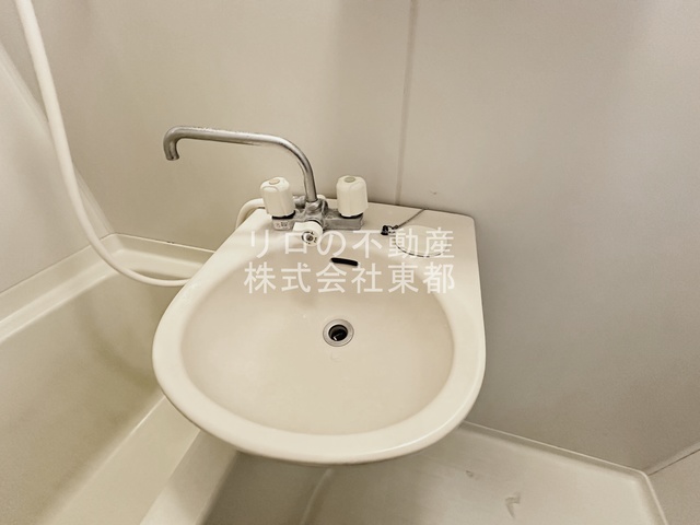 洗面設備　洗面ボウルと鏡もございます☆