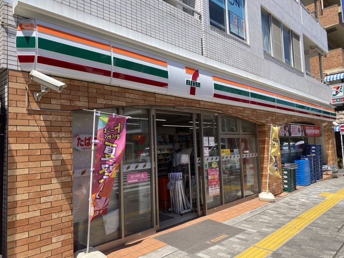 コンビニ　セブンイレブン港区三田５丁目店（コンビニ）まで84m