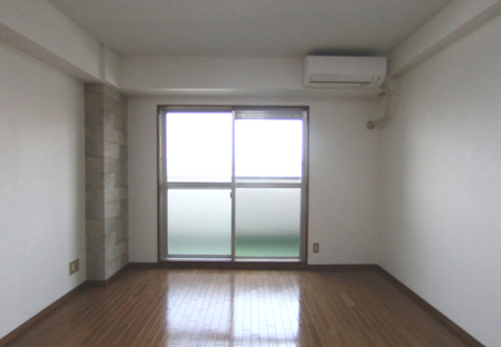 その他部屋・スペース　ゆったり過ごせる居間です