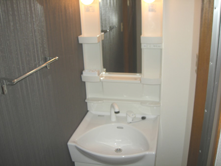 洗面設備　脱衣スペースもあります