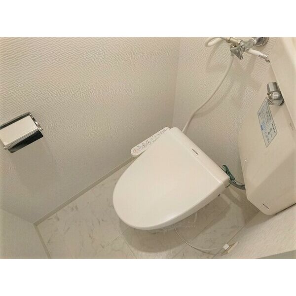 トイレ　落ち着いたトイレです