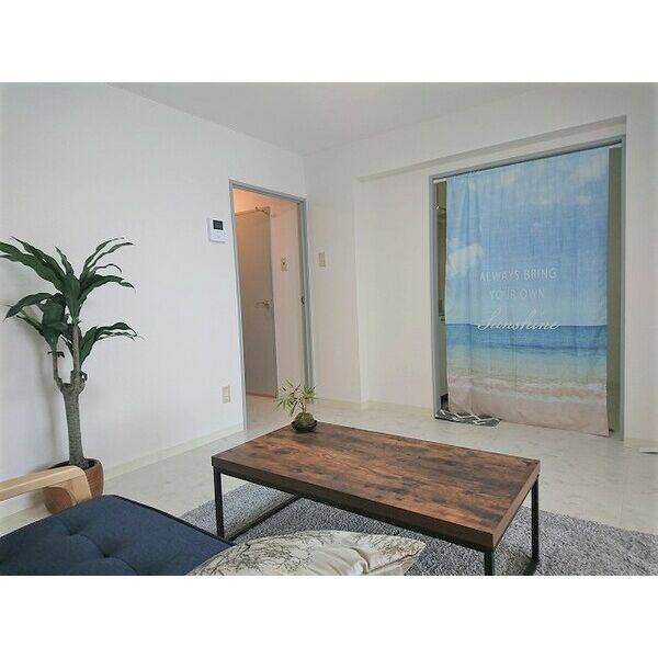 居室・リビング　ゆったり過ごせる居間です