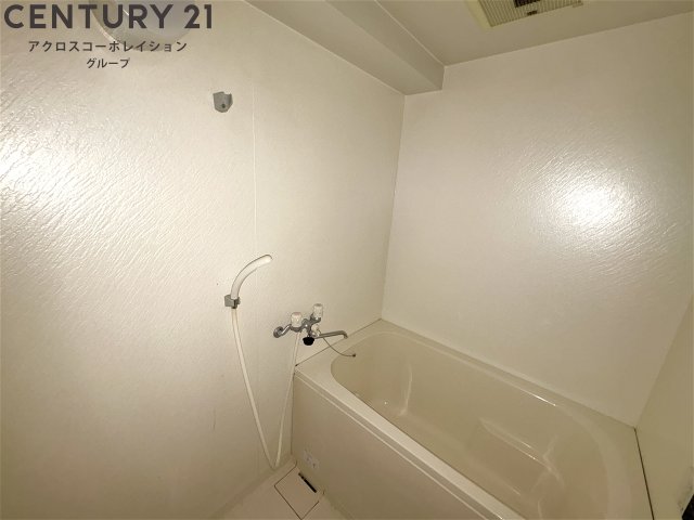 バス・シャワールーム　一日の疲れを癒す浴室です♪