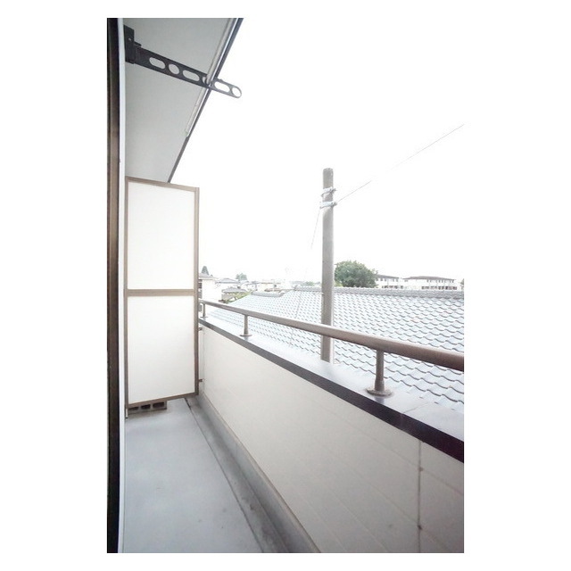 バルコニー　お洗濯やお布団干しに重宝しますね