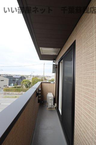 バルコニー　広々としたバルコニーです