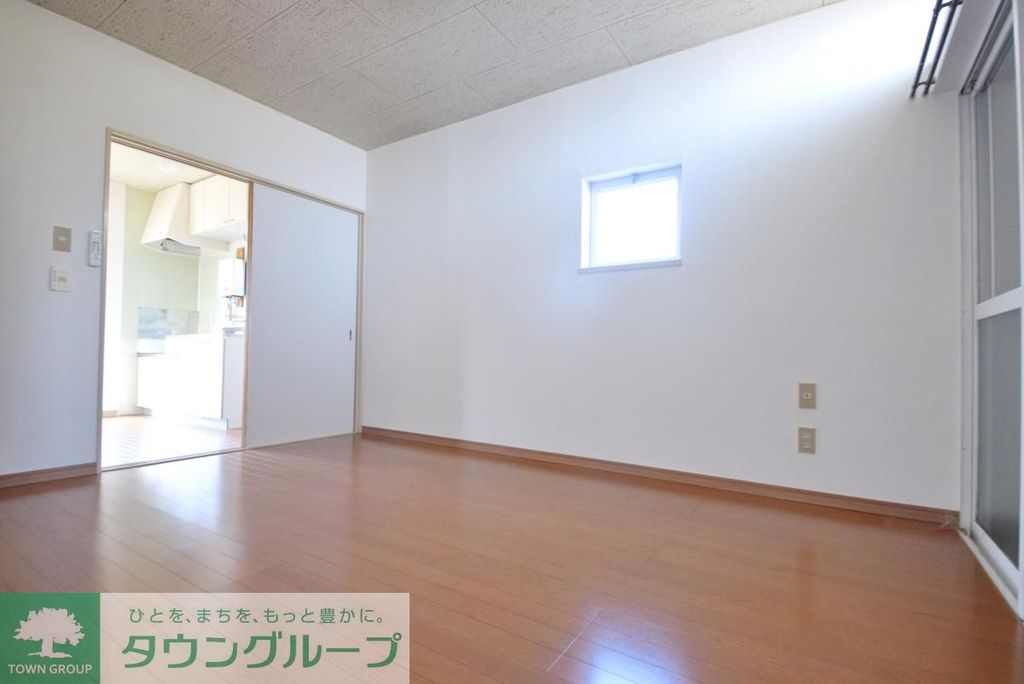 居室・リビング　別号室・参考写真