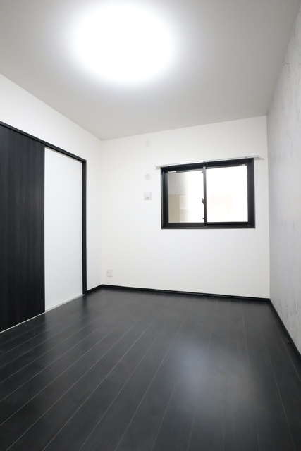 その他部屋・スペース　★玄関横の６帖洋室　ダブルベッドも設置可能★Ａ号室別階も同種