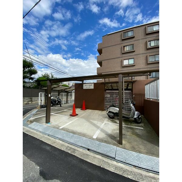 駐車場　駐車場完備です