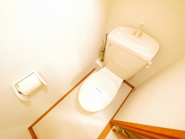 トイレ　トイレもきれいです