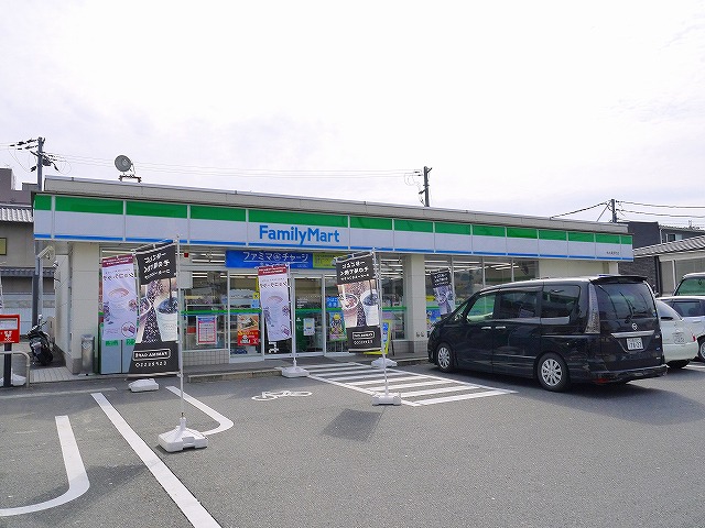 コンビニ　ファミリーマート　桜井薬師町店（コンビニ）まで360m