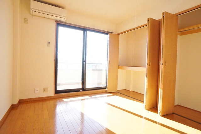 居室・リビング　洋室６帖エアコン完備