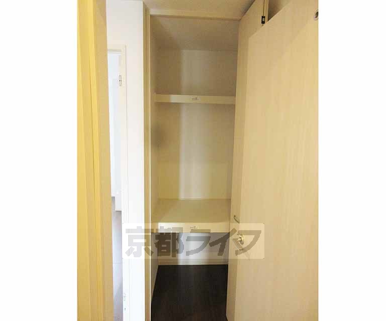 収納　細かいところにも収納箇所有ります