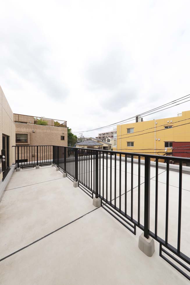 眺望　明るい色調の室内です