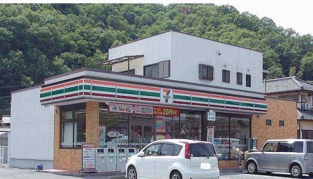 コンビニ　セブンイレブン岡山足守大井店（コンビニ）まで450m