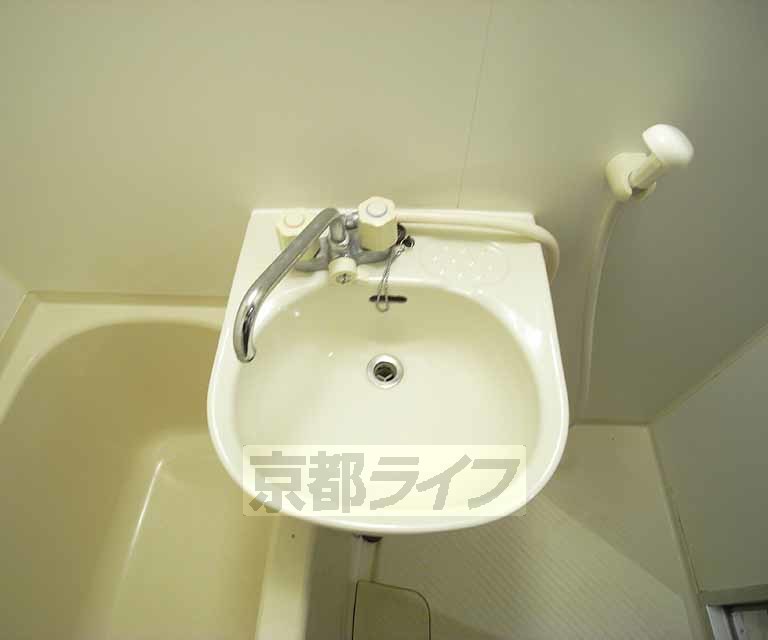 洗面設備　洗面台です。