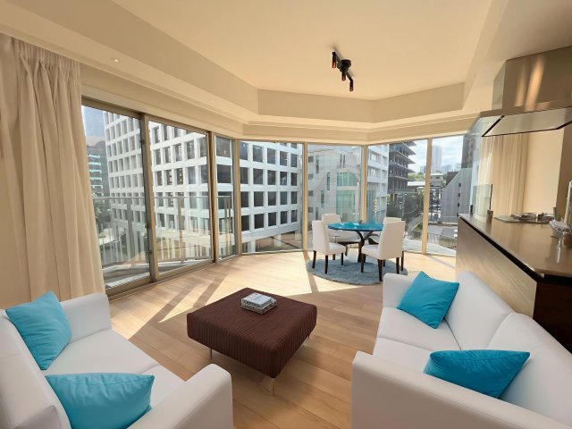 居室・リビング　★明るいフローリングの角部屋です★