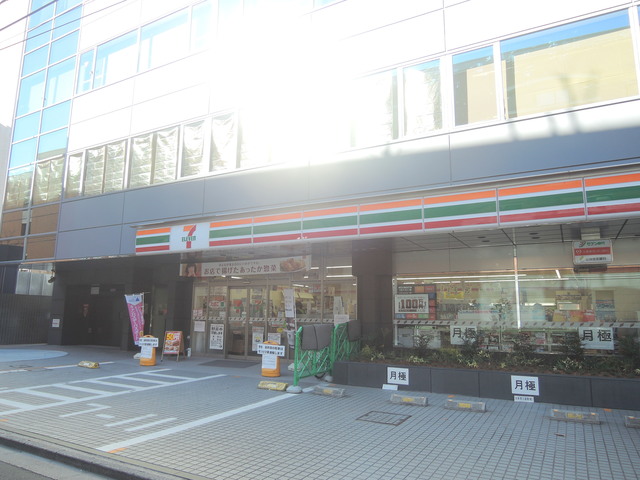 コンビニ　セブンイレブン赤坂4丁目店（コンビニ）まで482m