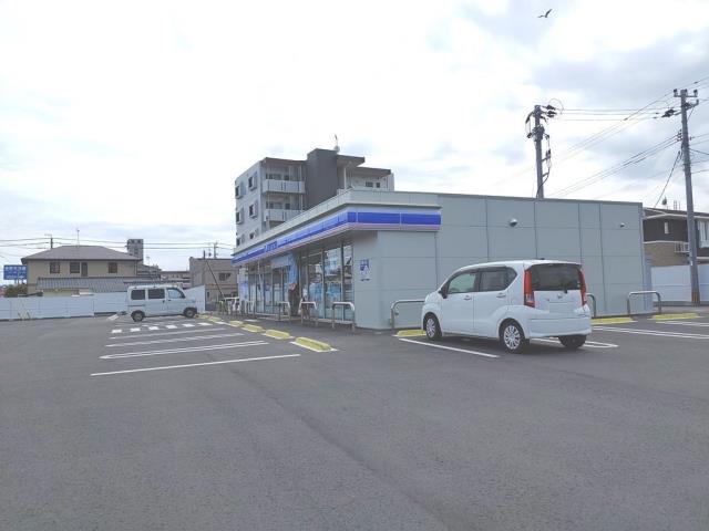 コンビニ　ローソン（コンビニ）まで691m