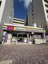 コンビニ　ミニストップ覚王山駅前店（コンビニ）まで711m
