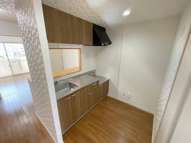 キッチン　※退去前の為、別部屋の写真になっております