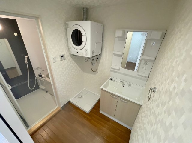 洗面設備　※退去前の為、別部屋の写真になっております