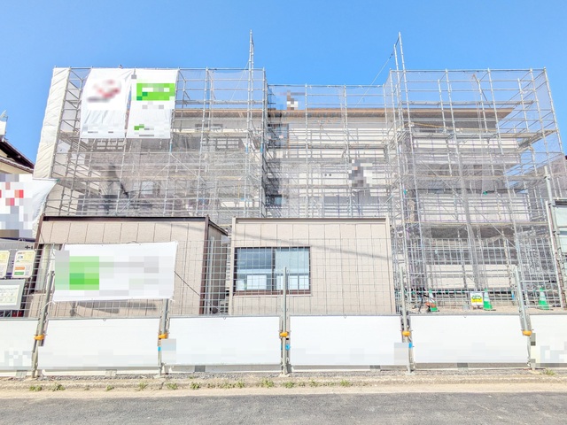 建物外観　建築中