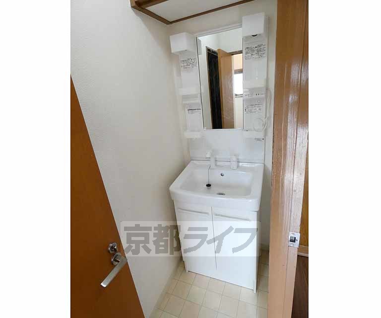 洗面設備　洗面台です。