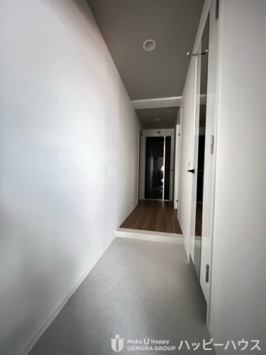 玄関　２０２号室（２０２３年５月２３日時点の写真です）　現況優先と