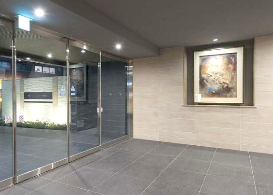 エントランス　ガーラ・ステーション横濱関内