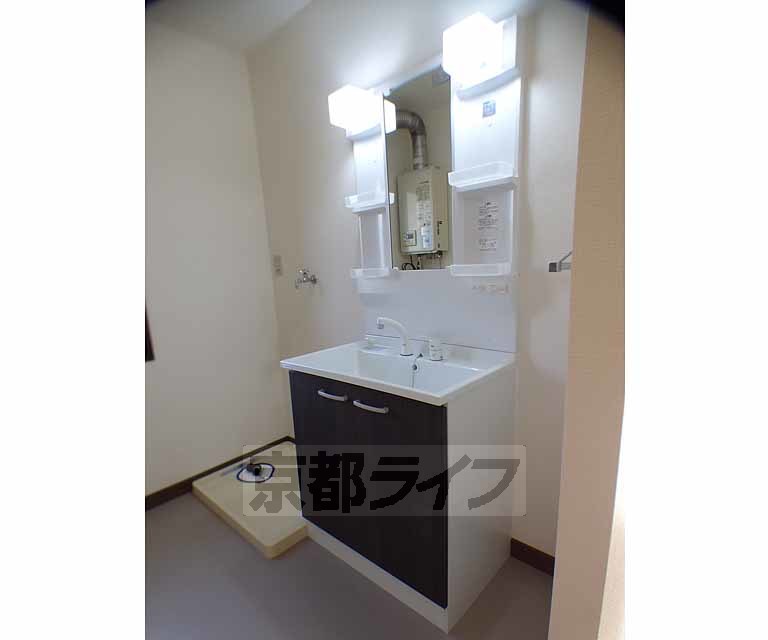 洗面設備　リノベーション部屋