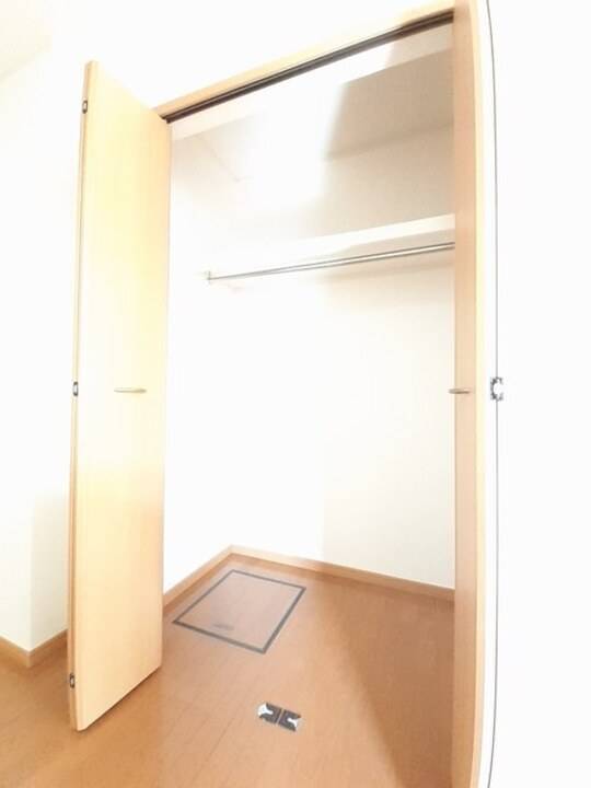 収納　クローゼット