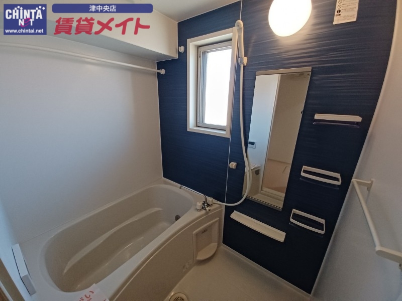 バス・シャワールーム　同型参考写真