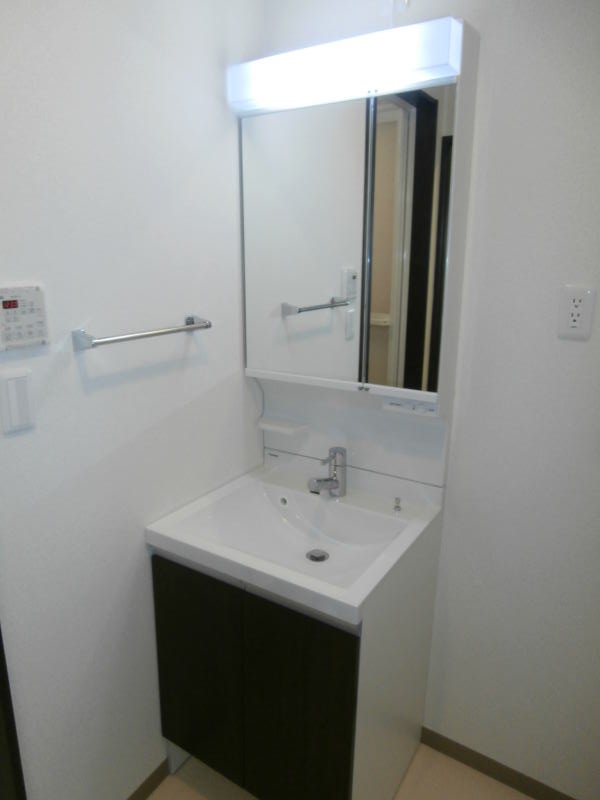 洗面設備　同仕様