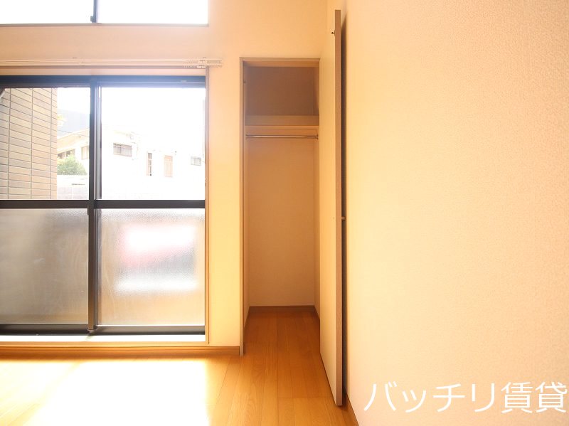 収納　同型タイプの為、現状を優先致します。