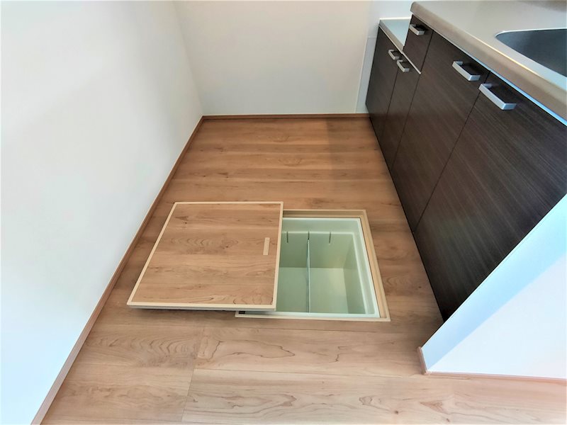 その他設備　キッチンの床下収納。