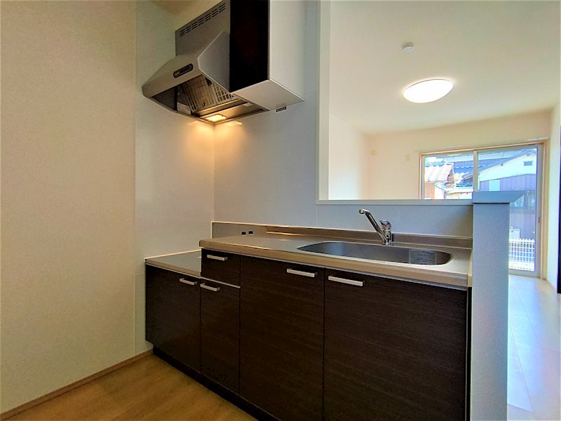 キッチン　ゆったり対面型キッチンでコミュニケーションも取りやすいです。