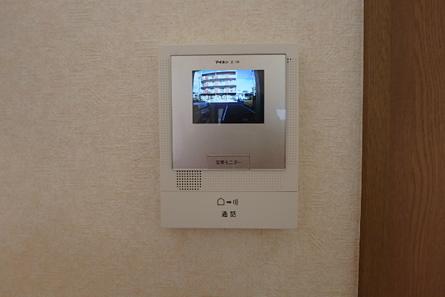 セキュリティ　モニタ付インターホンで安心です