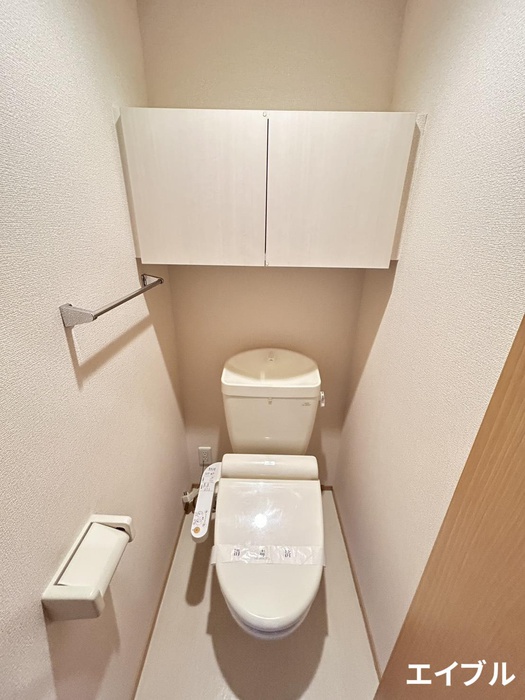 トイレ　別のお部屋の写真です。